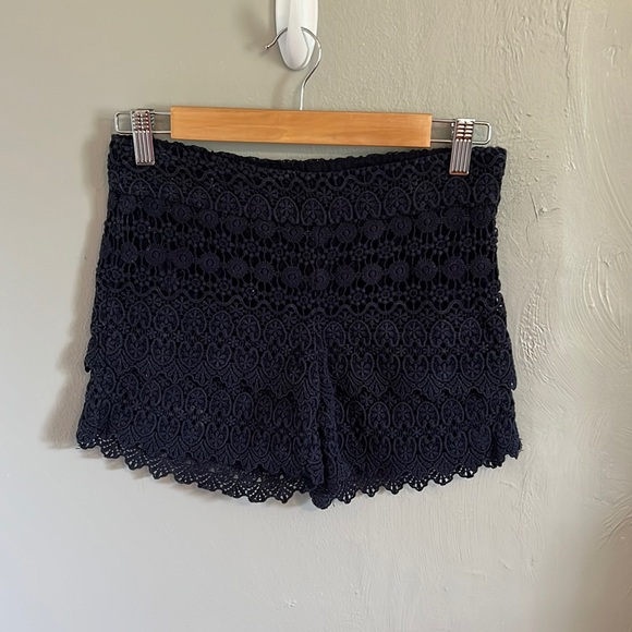 LOFT navy blue riviera short - Picture 1 of 7